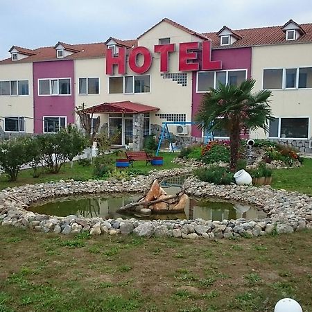 Hotel Konstantina Rodopoli Extérieur photo