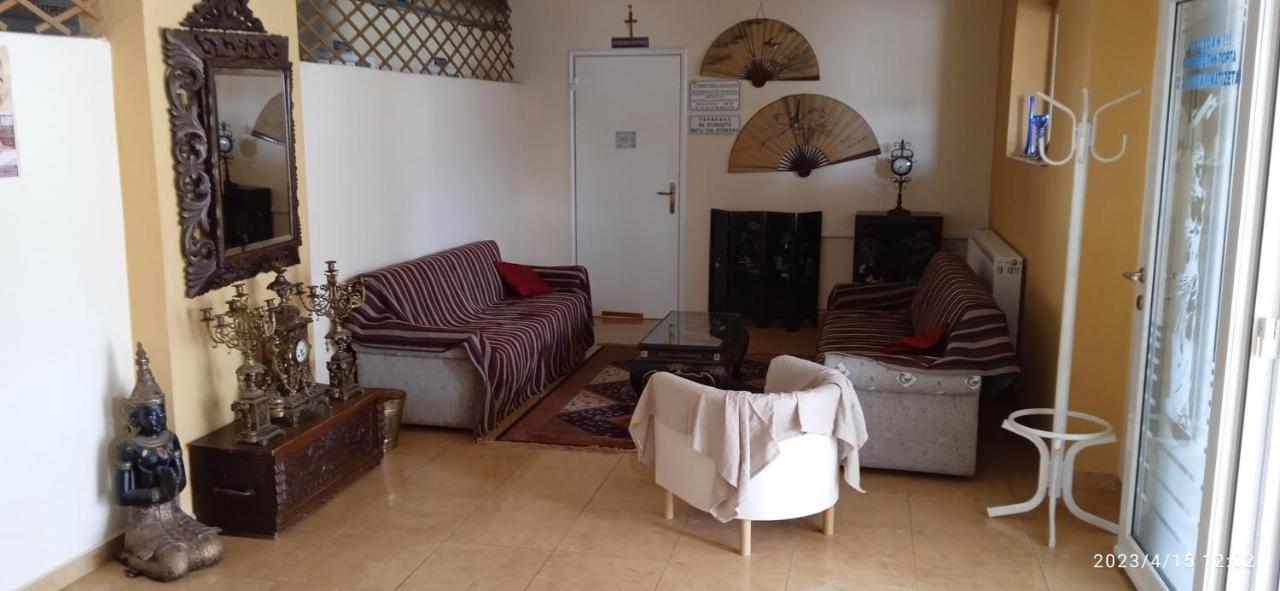 Hotel Konstantina Rodopoli Extérieur photo